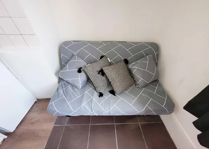 2 - Centre Apartment *